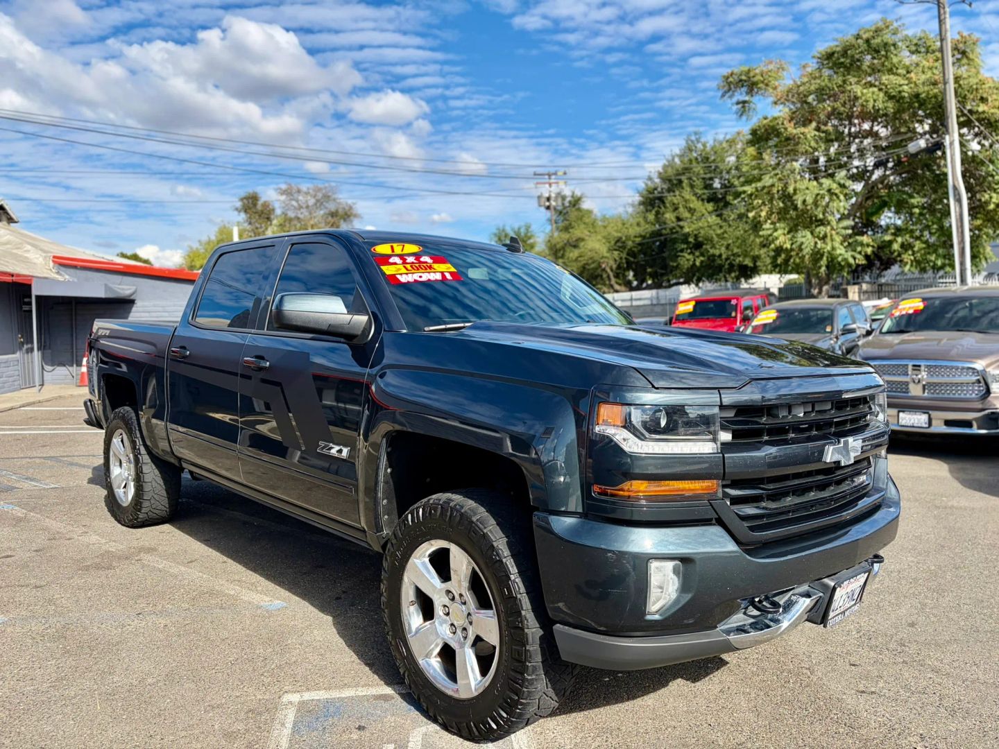 chevrolet silverado 1500 2017 3GCUKRECXHG250890 image chevrolet silverado 1500 2017 3GCUKRECXHG250890 image